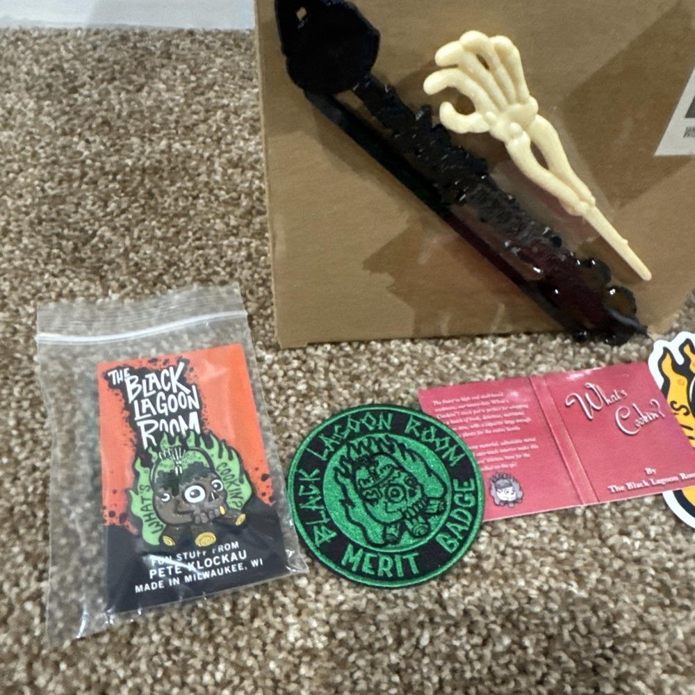 Black Lagoon Room WHAT'S COOKIN'? Kettle Black 36oz Gothic Skull Tiki Mug! - Picture 8 of 9